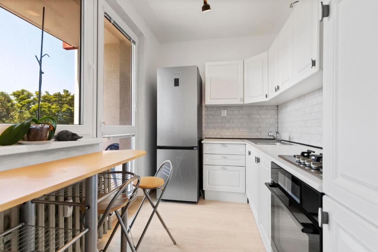 Apartment 20 Minutes From City Center W Netflix, Coffee Or Tea & Parking Bratislava Exterior foto